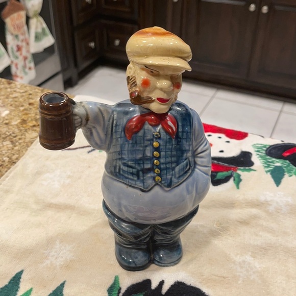 Other - Vintage Man with a cup Figurine